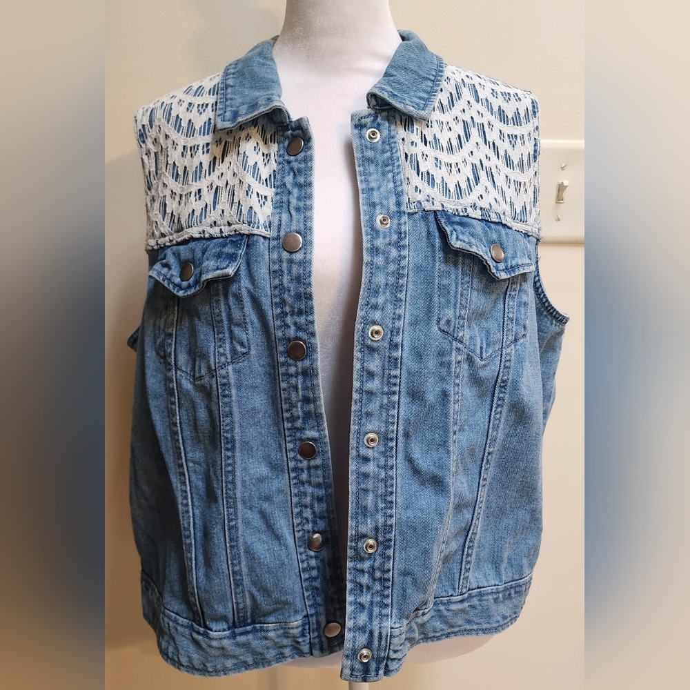 XL Denim Vest With White Crocheted Lace